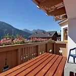 Flat In Near Lift Apartmán *