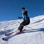 Flat In Near Lift *