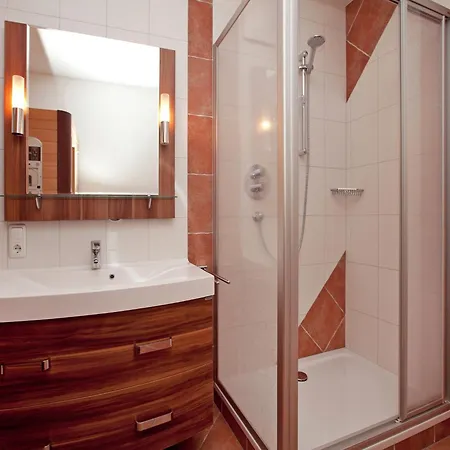 Flat In Near Lift Apartment *