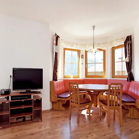 Flat In Near Lift * Mittersill