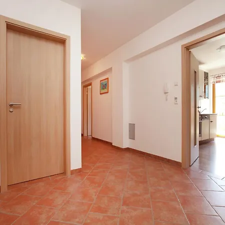 Flat In Near Lift * Mittersill