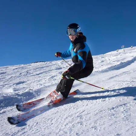 Flat In Near Lift *