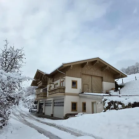 Flat In Near Lift Apartment *