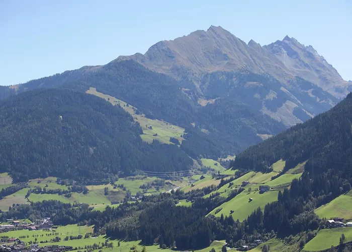 شقة Flat In Near Lift ميترسل